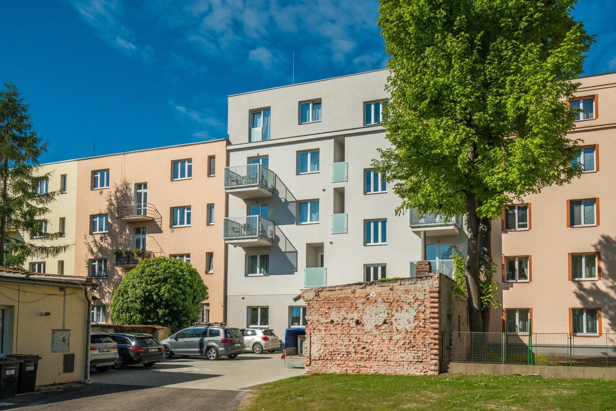 Ferienwohnung Perla Hradce 202 Hradec Králové Exterior foto